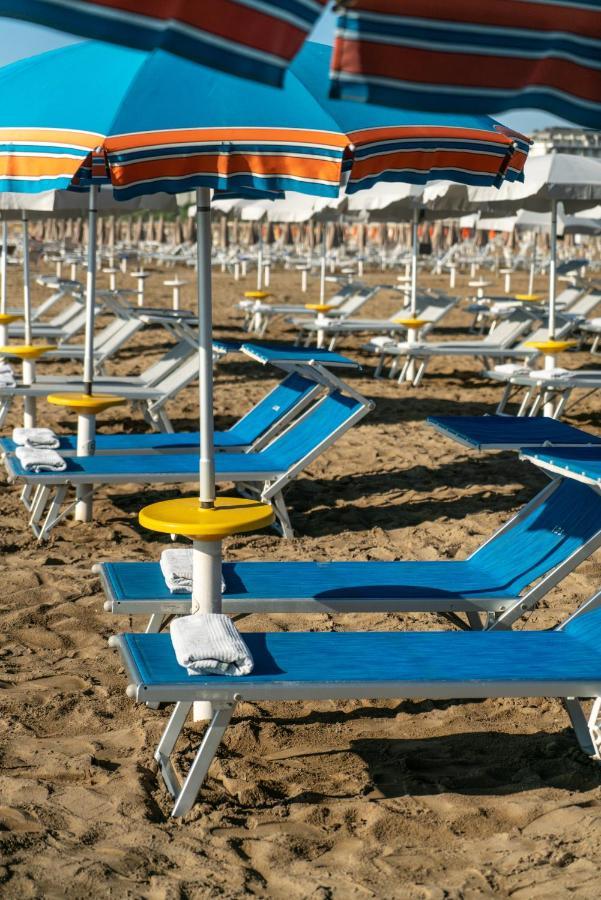 Hotel Lampara Lignano Sabbiadoro Exterior foto